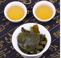 一壶香浓的离别——论普洱茶的深情厚意